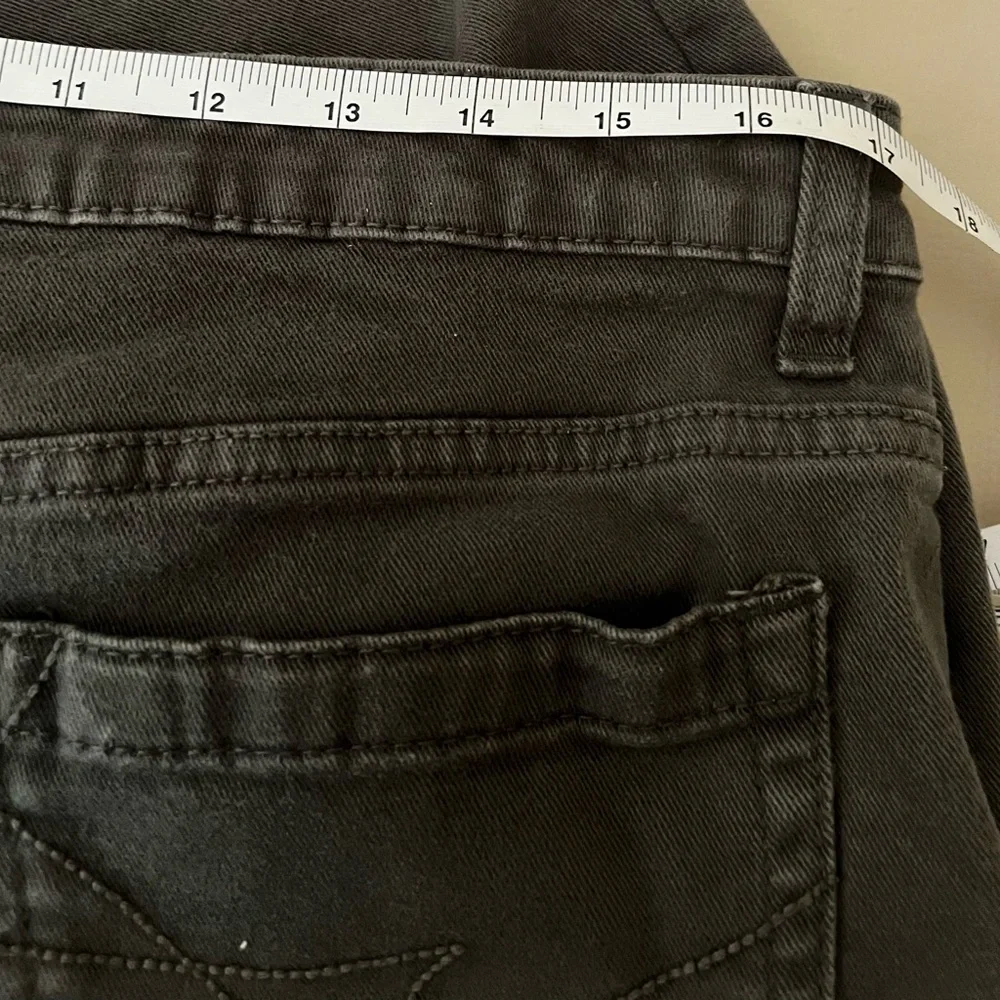 Kenneth Cole Reaction Five Pocket Grey Denim Jeans